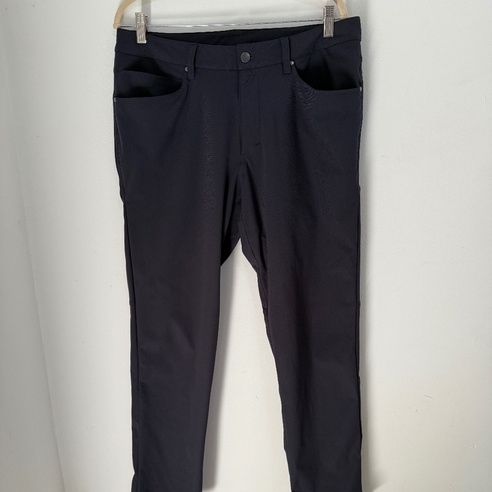 Lululemon ABC Classic-Fit 5 Pocket Pant 33 W x 32L, Obsidian, Warpstreme